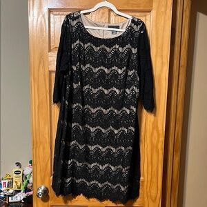 Jessica Howard Black Lace Dress